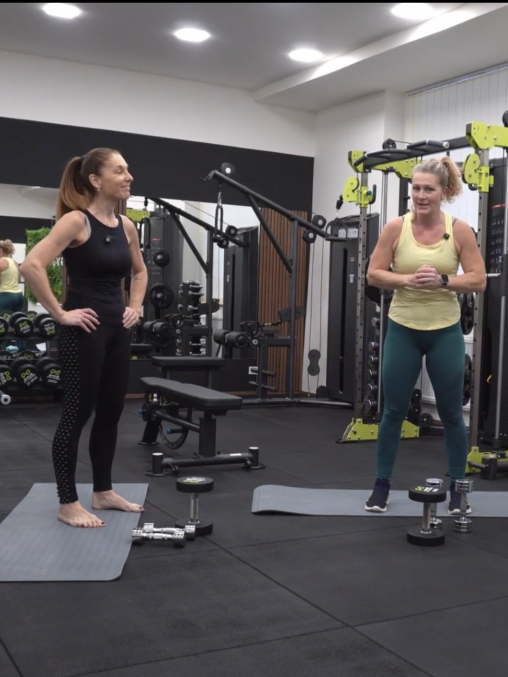 Pondělní cvičení s Martinou a Sylvií - dnes to bude trochu bolet! 

Hybridní cvičení založené na kombinaci více tréninkových přístupů. Bříško-nohy-zadeček.